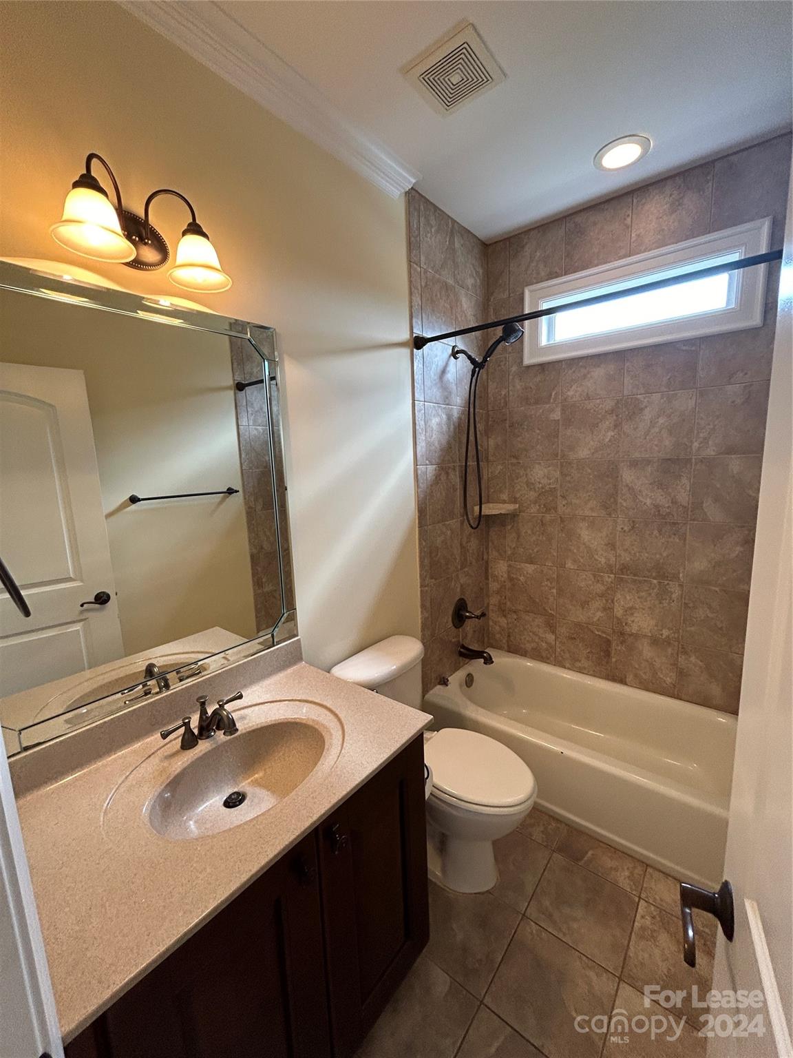 Paramount Shores - Residential Lease