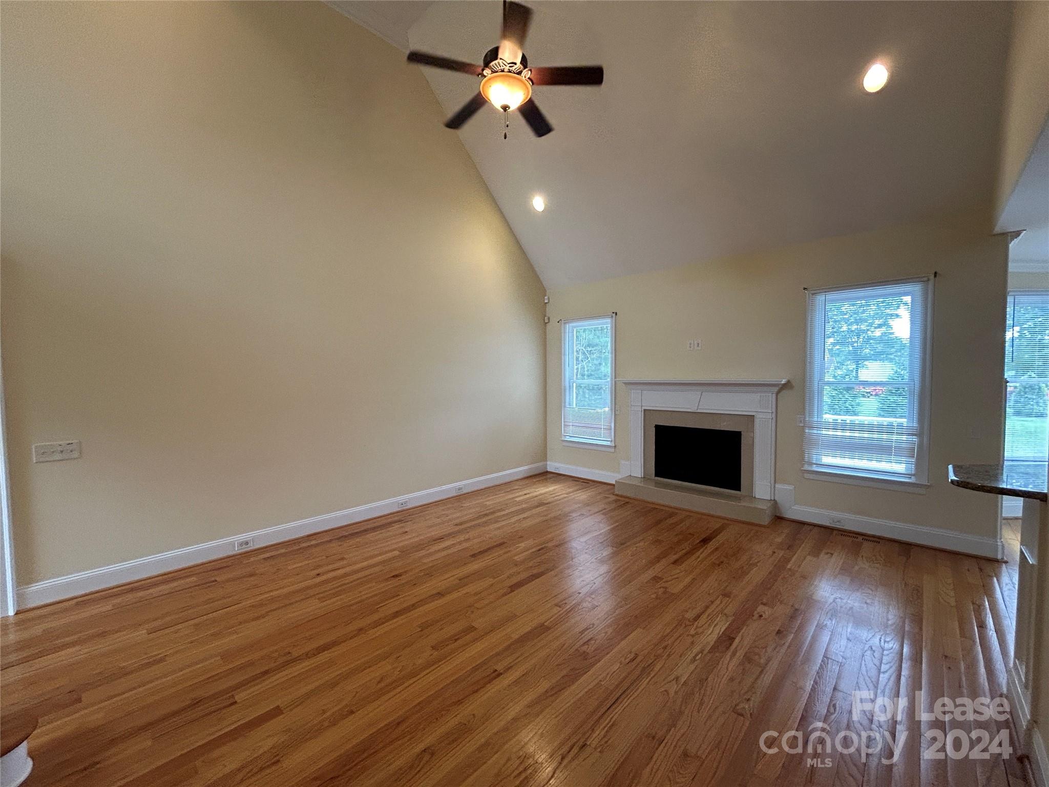 Paramount Shores - Residential Lease