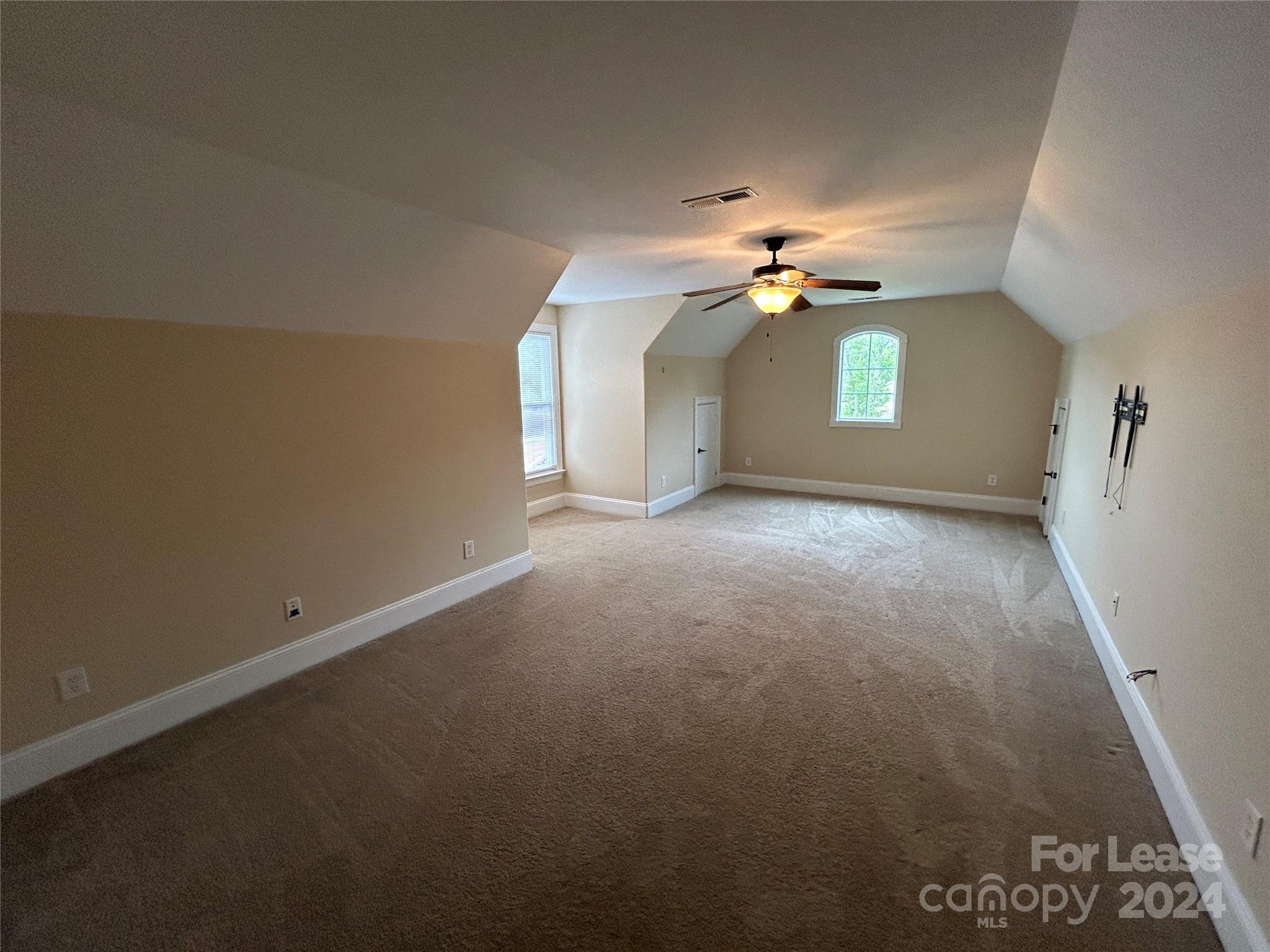 Paramount Shores - Residential Lease