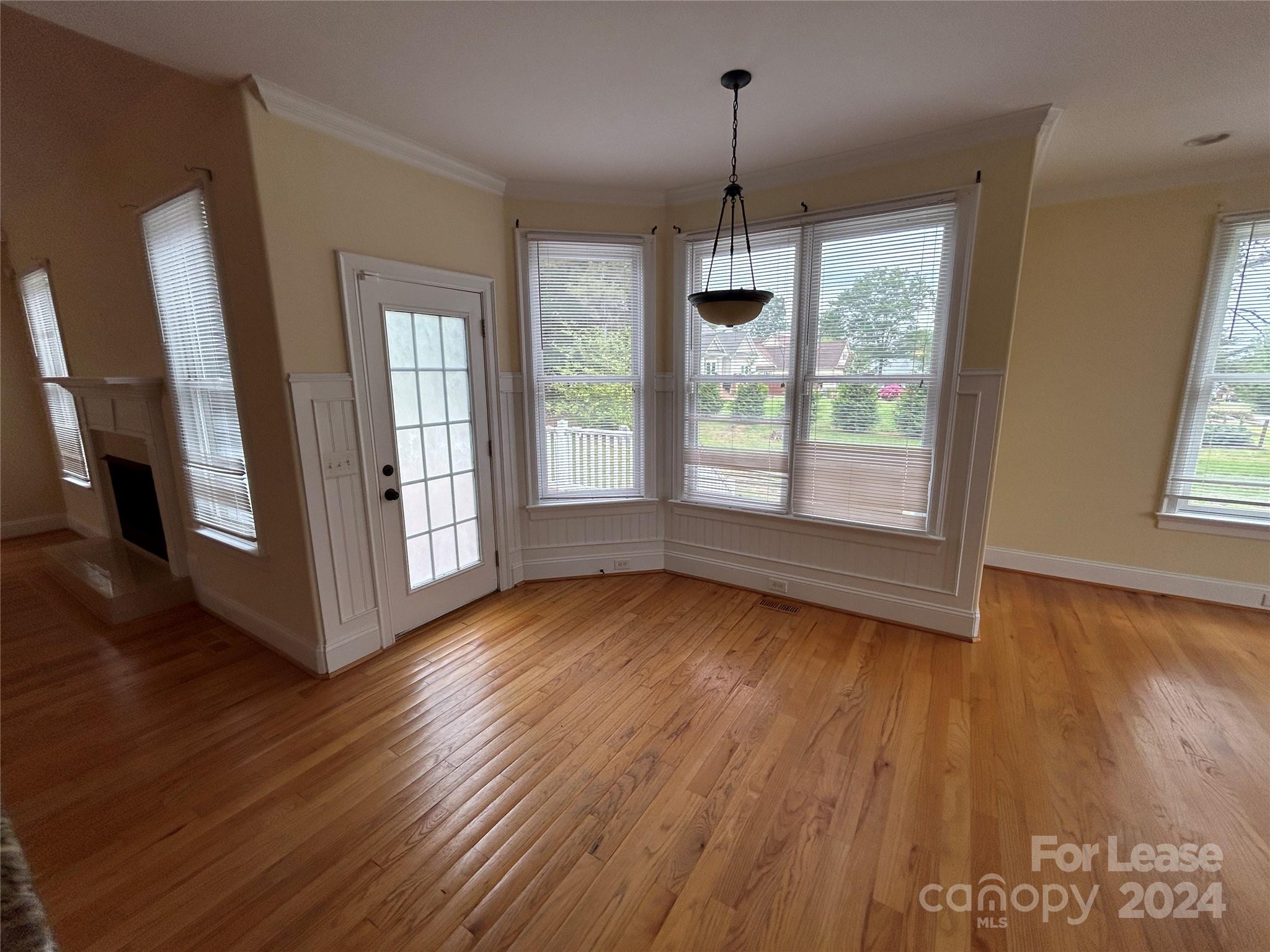 Paramount Shores - Residential Lease