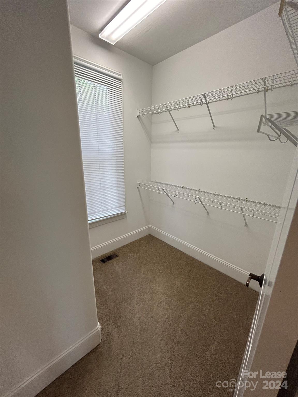 Paramount Shores - Residential Lease