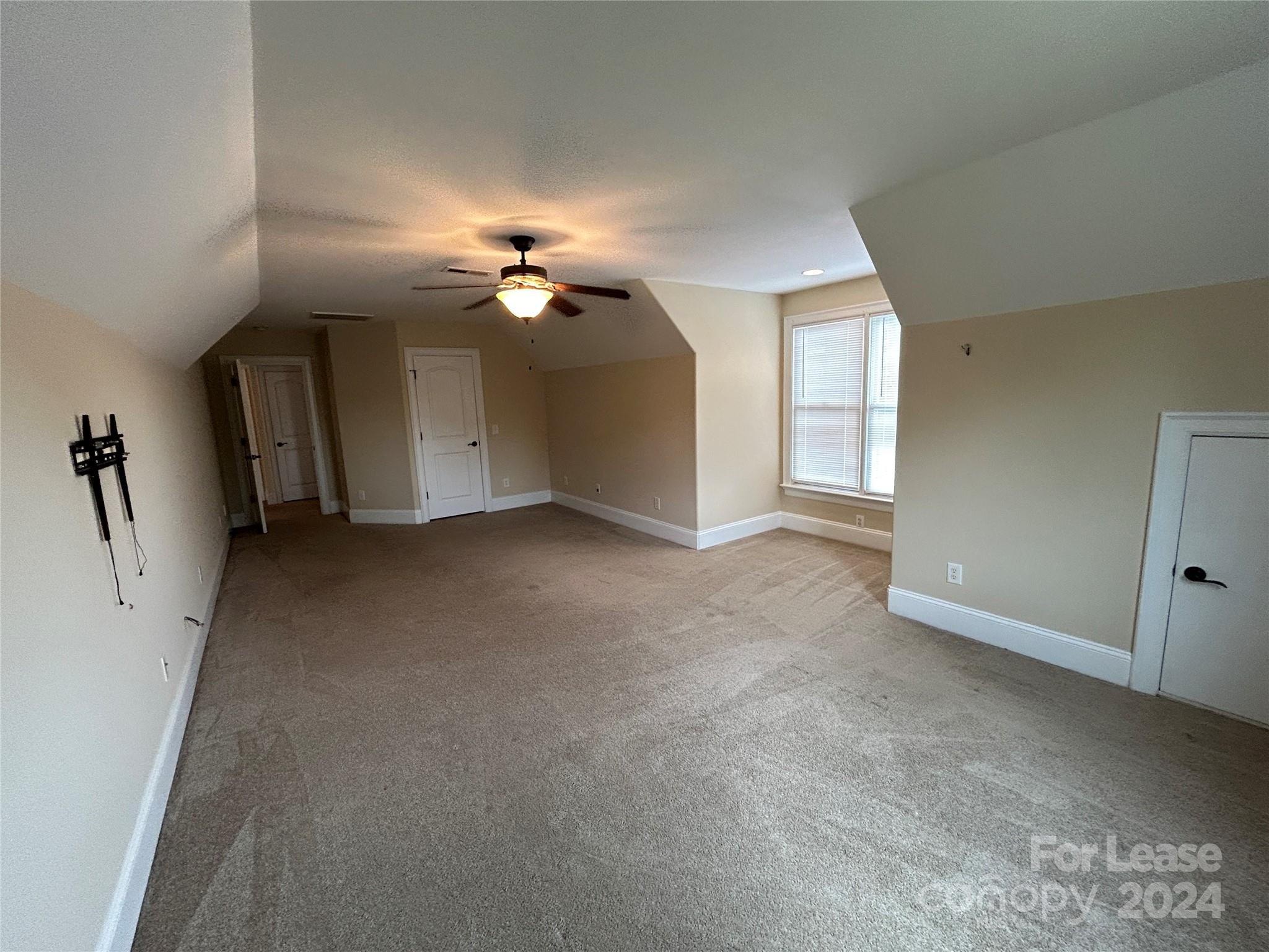 Paramount Shores - Residential Lease