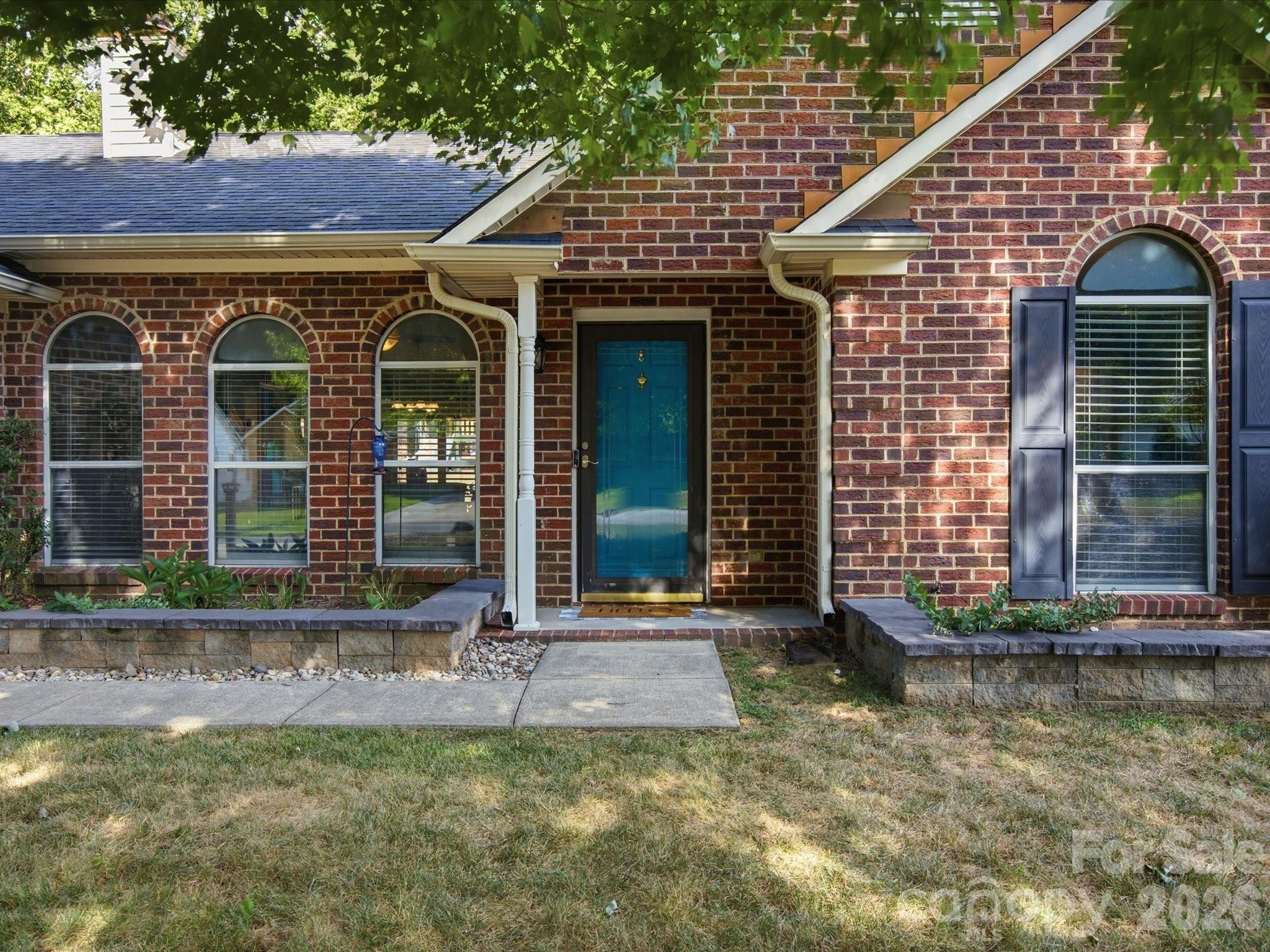 127 W Bank Drive