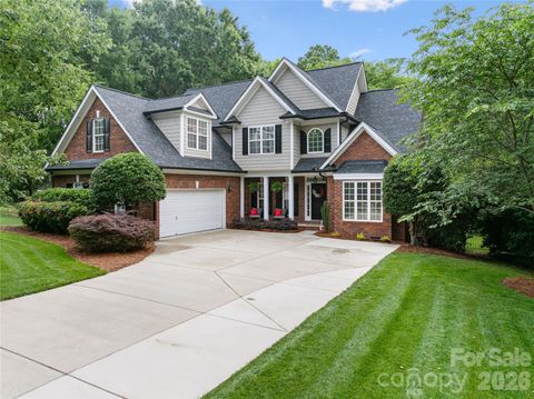 Photo of 2818 Telefair Lane, Monroe, NC 28110 (MLS # 4388016)