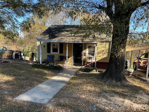 1494 Hilltop Street Albemarle NC 28001