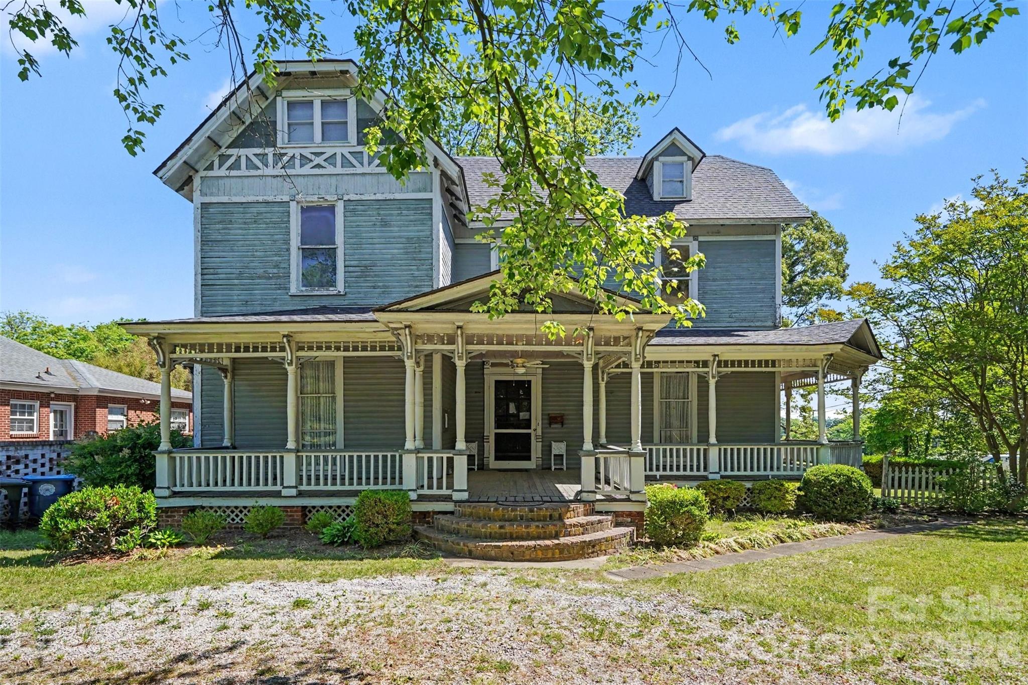 404 W Kerr Street