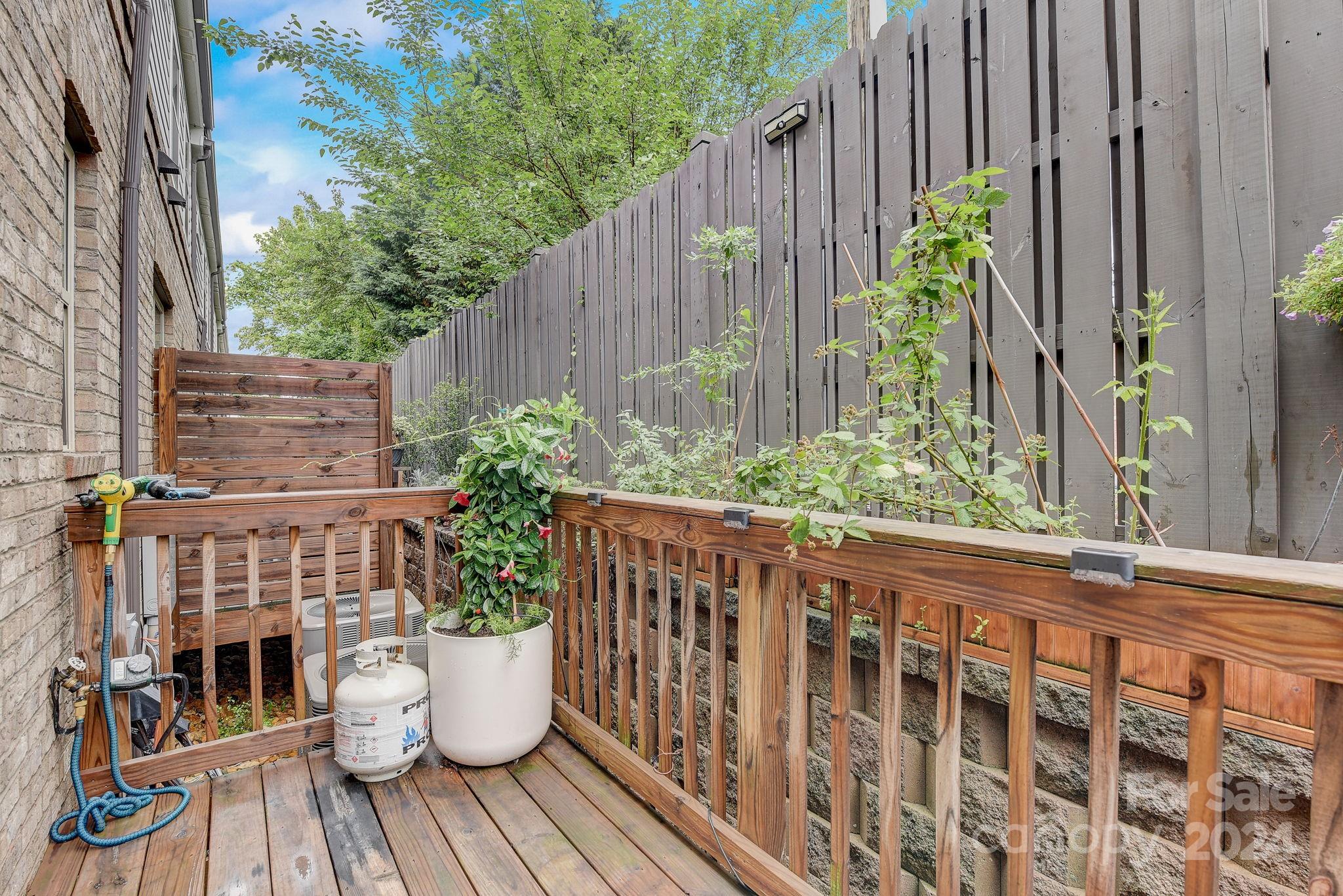 Central Point - Residential