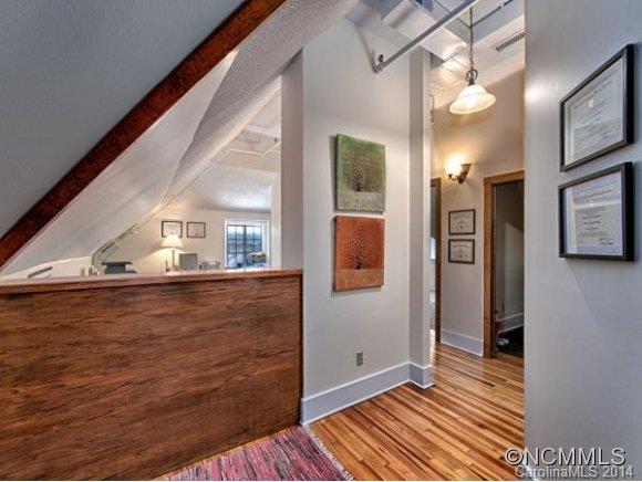 Montford - Commercial Sale