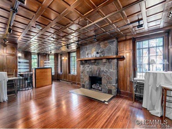 Montford - Commercial Sale