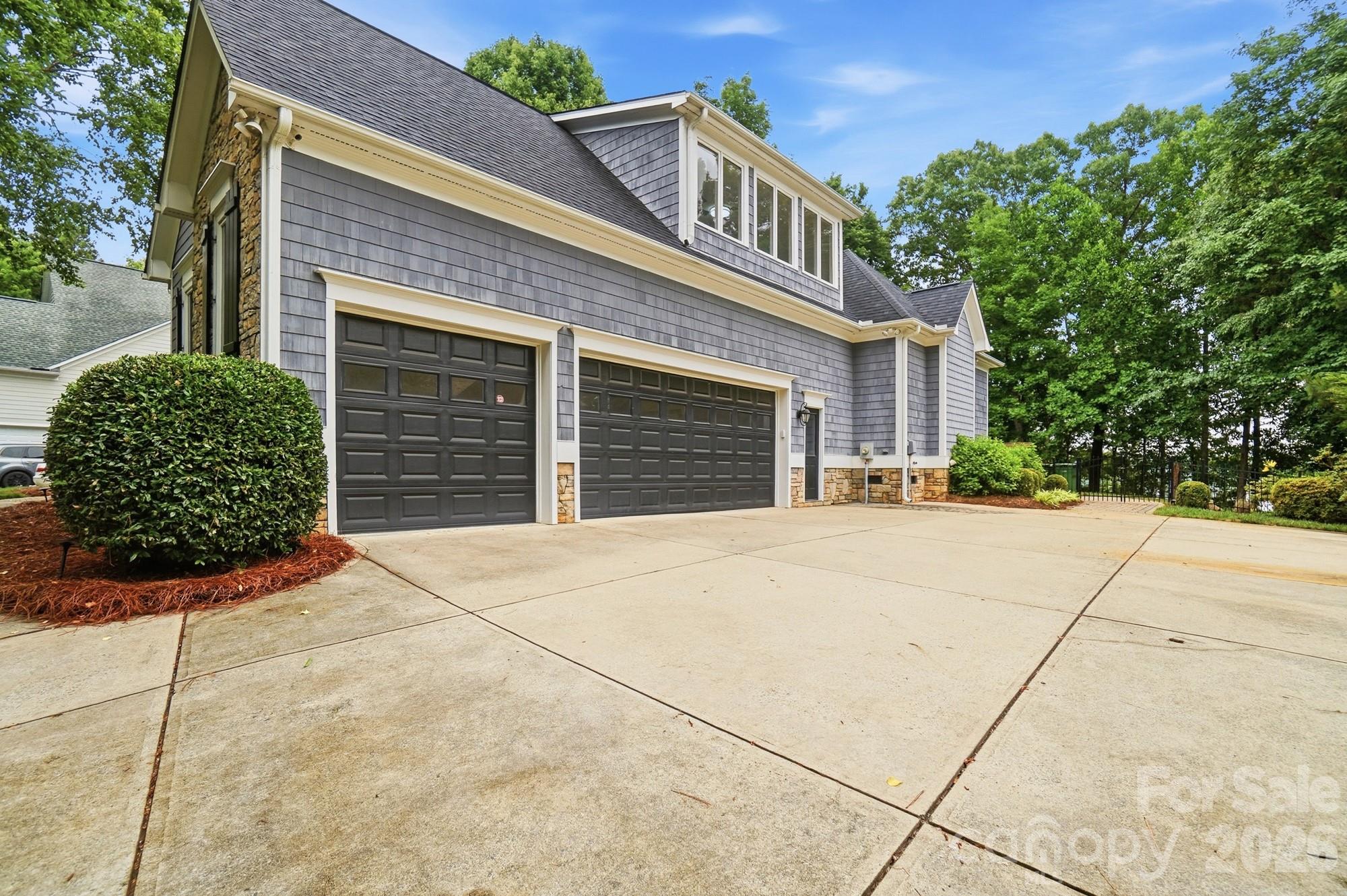 221 Whiterock Drive