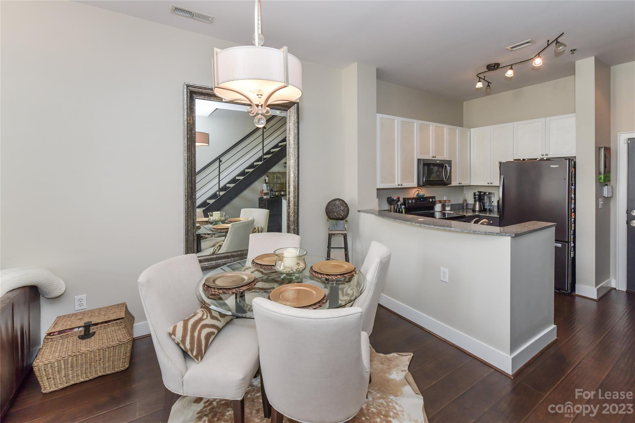 Park Avenue Condominiums - Residential Lease