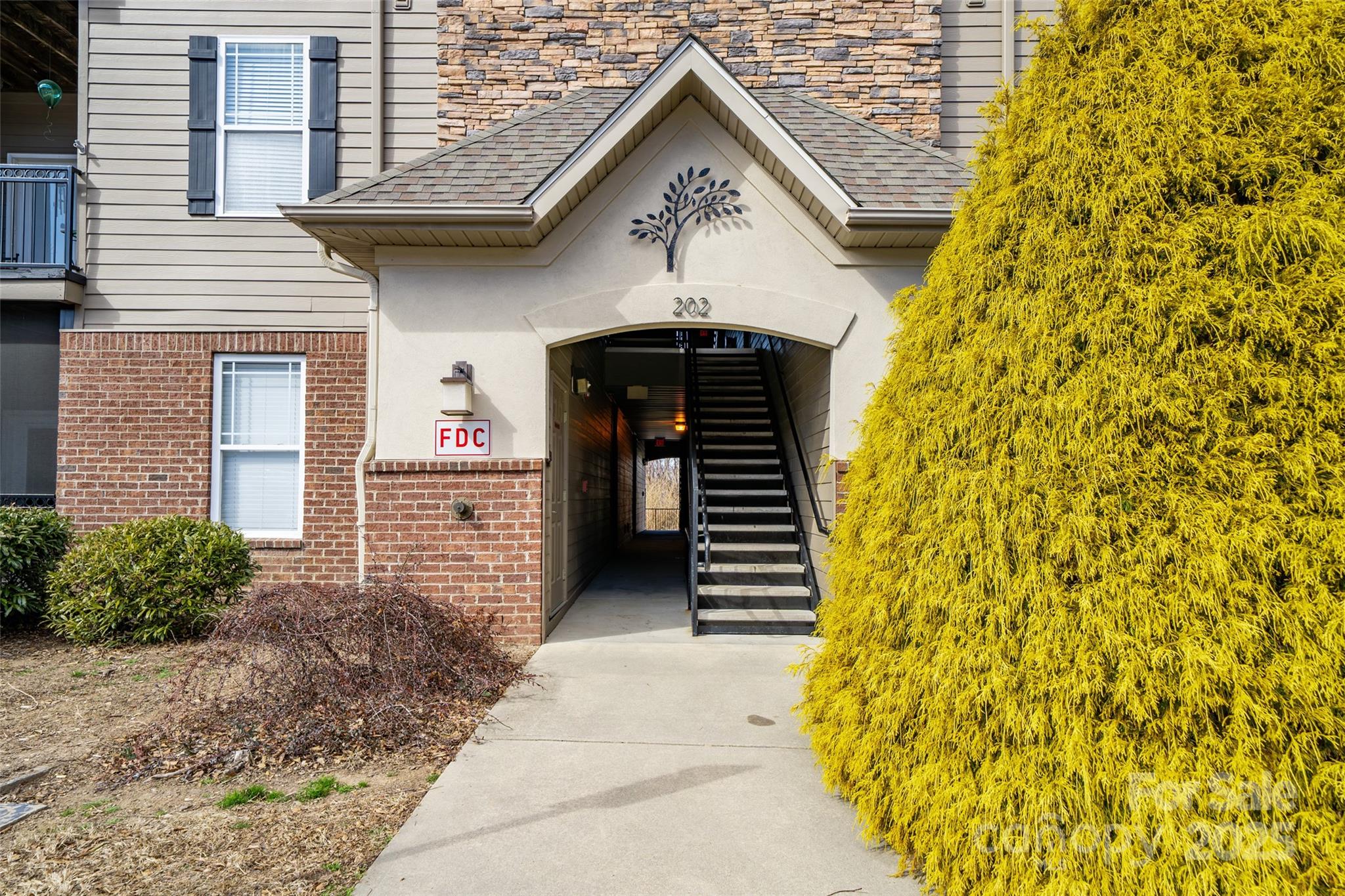 202 Brickton Village Circle 303