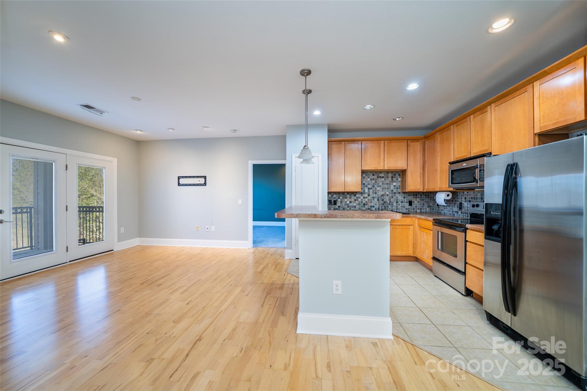 202 Brickton Village Circle 303