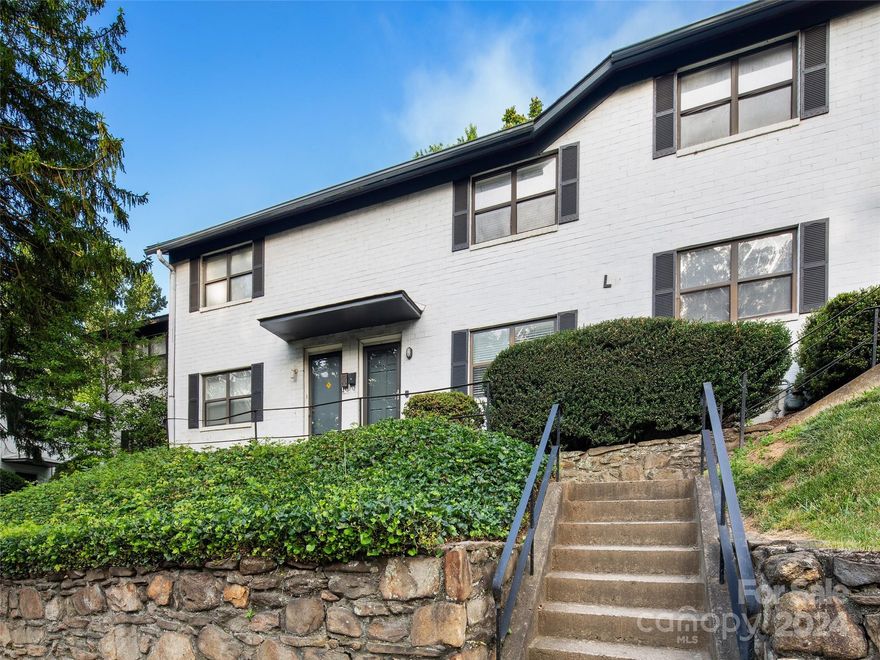 Move in ready Urban condo nestled between Downtown Asheville and Biltmore Village. Downtown
.75miles, Biltmore Village .25miles, Mission Hospital .1miles. No rental cap at the Beverly Condos, rentals
must be for 1 month or longer. This property has been a successful rental to Traveling Nurses and Digital
Nomads. A full update was made in 2017,HVAC was replaced in 2022. Perfect for a lock and leave
situation, Rental or Living a low maintenance life style in Beautiful Asheville. Pets are allowed to owners
1 dog or 1 cat. Seller is a NC Real Estate Agent.