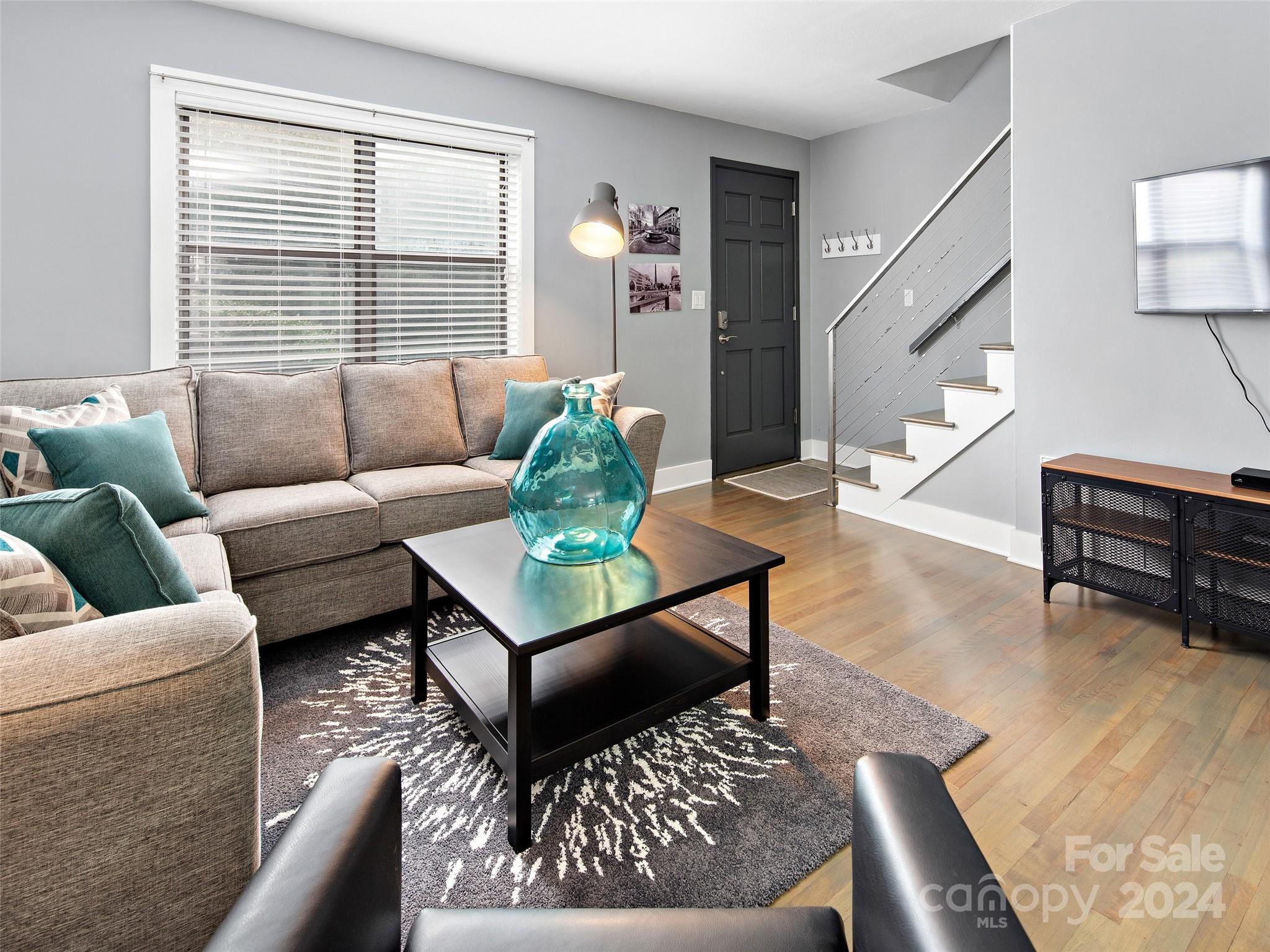 Beverly Condos - Residential