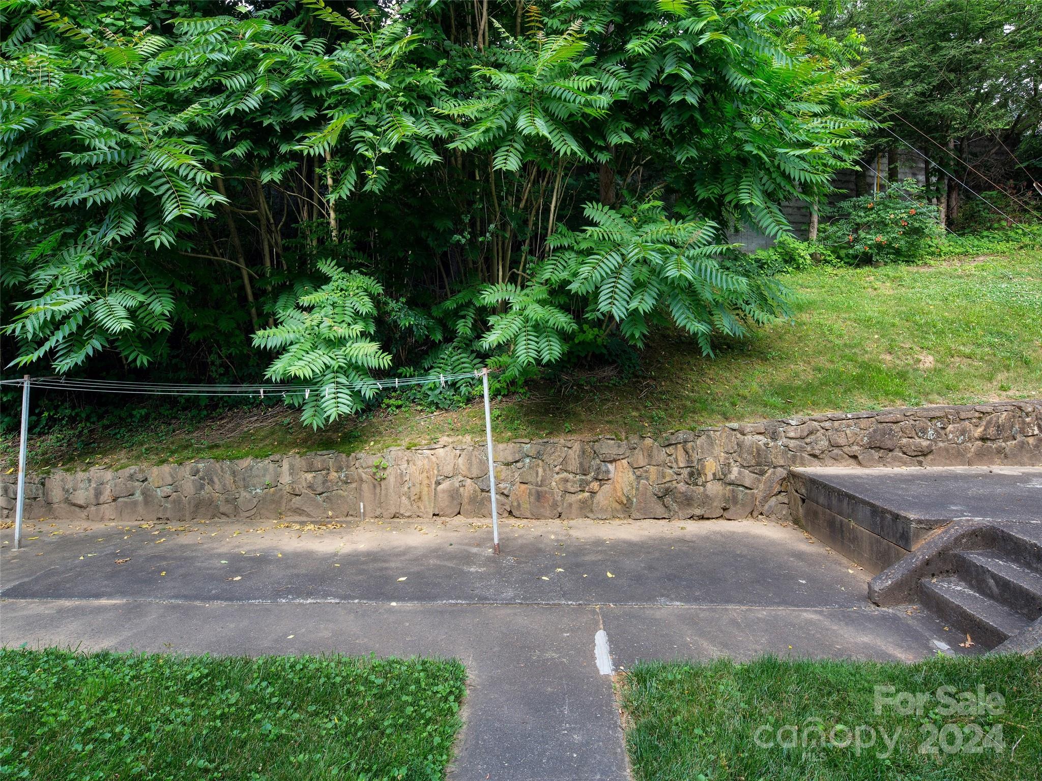 Beverly Condos - Residential