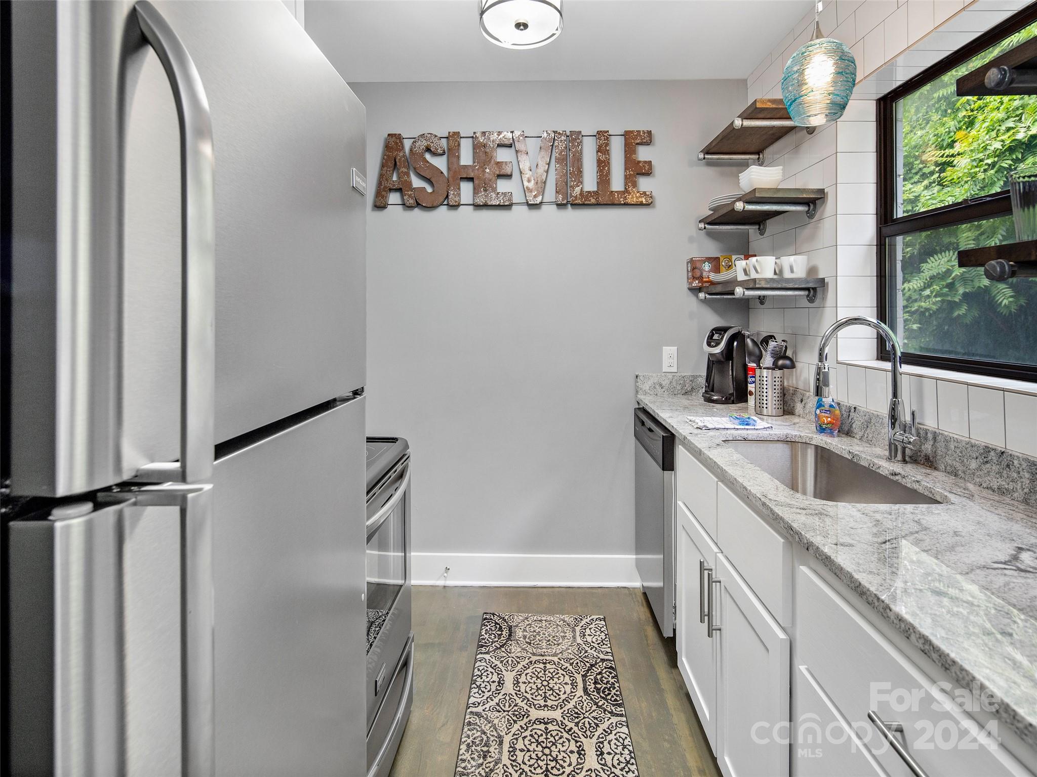 Beverly Condos - Residential