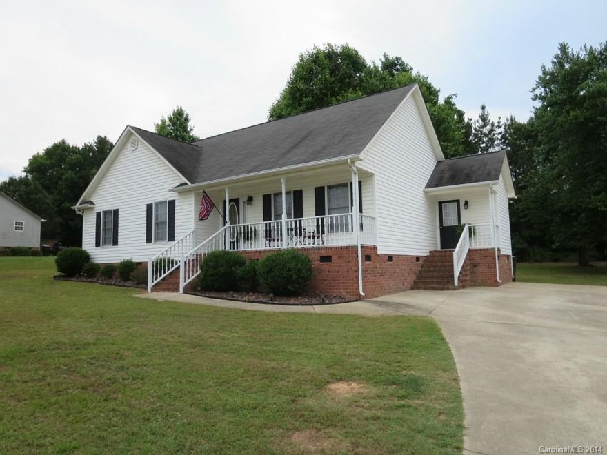 Cute as a button! Very well maintained! 3BR/2BA ranch home, family room w/FP large bedrooms, ceramic tile floor in eat-in-kitchen, separate laundryy room, plenty of cabinet/counterspace, master w/tray ceiling, master bath, double vanity, wooded back yard with deck, close to I77