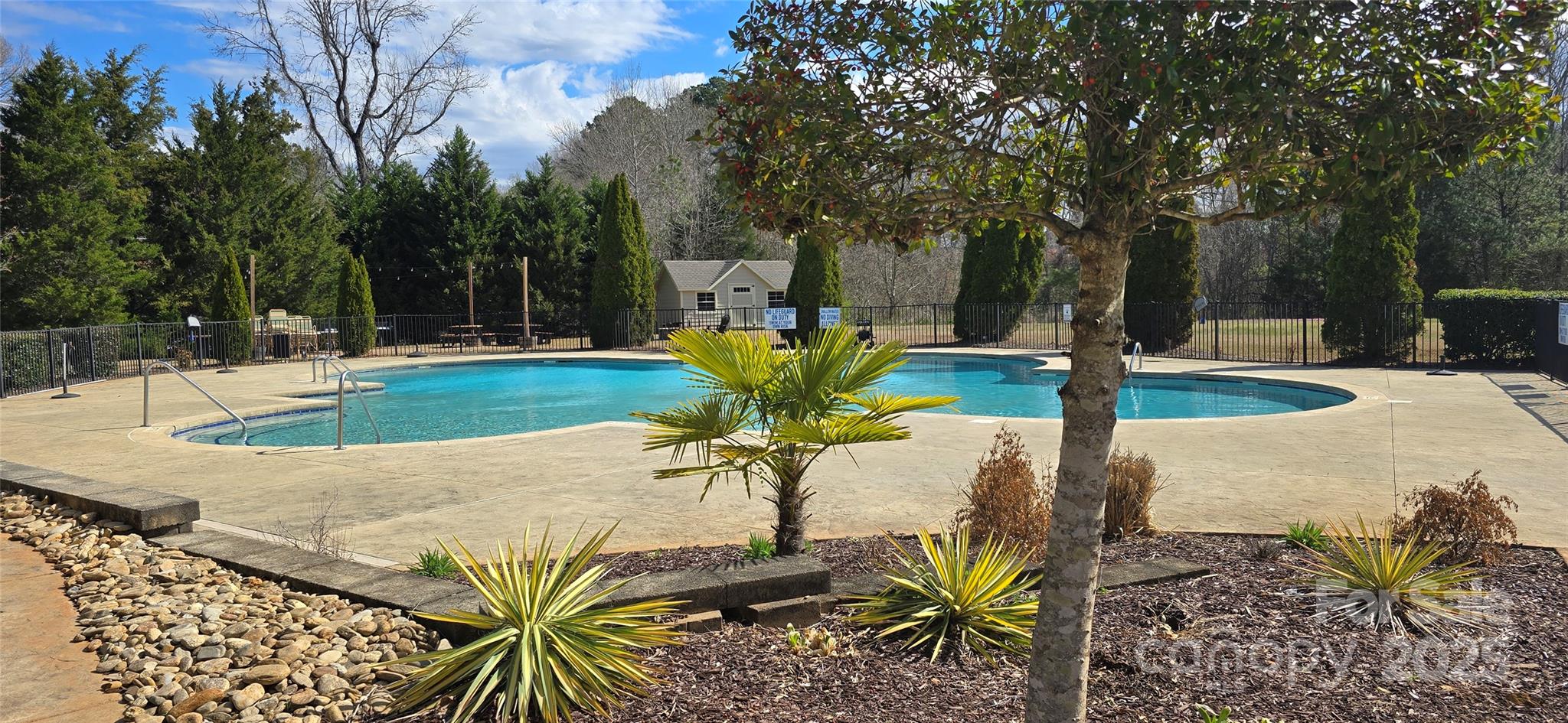 Shelly Woods - Residential