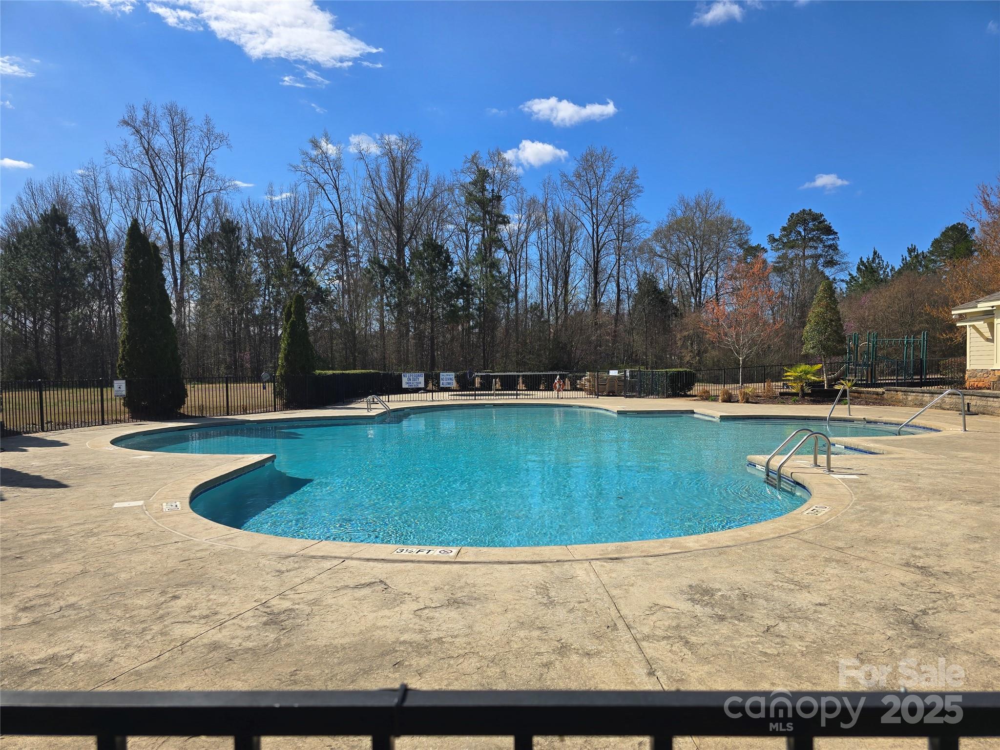 Shelly Woods - Residential