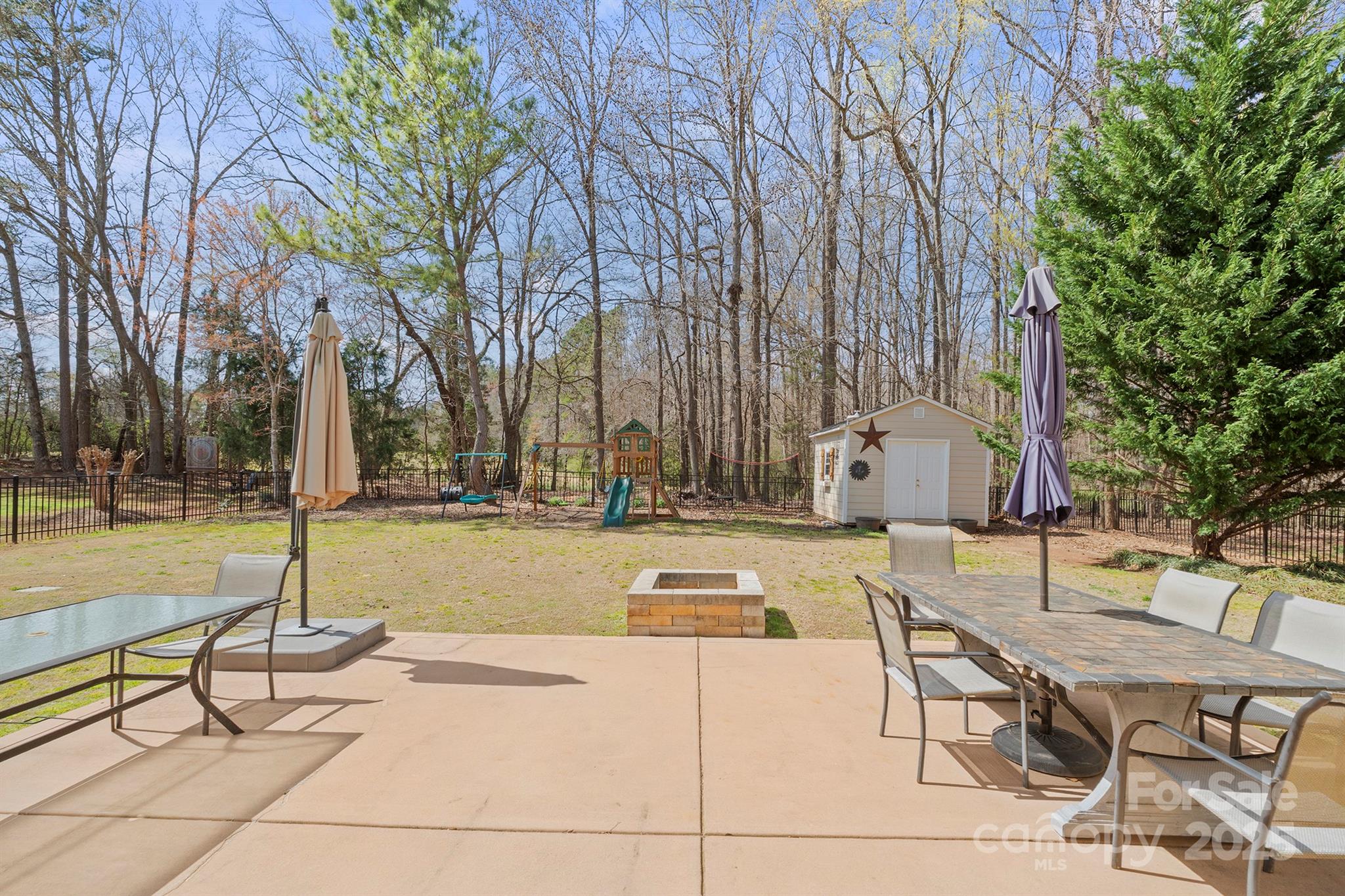 Shelly Woods - Residential