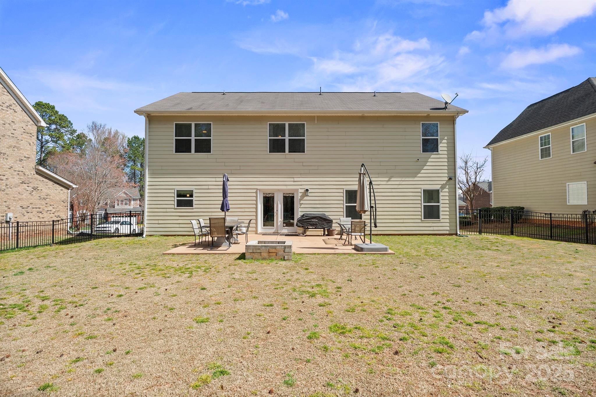 Shelly Woods - Residential