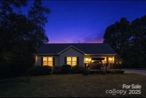 Photo of 638 Acorn Acres Road, Norwood, NC 28128 (MLS # 4311086)