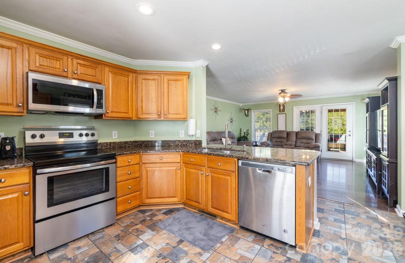 638 Acorn Acres Road