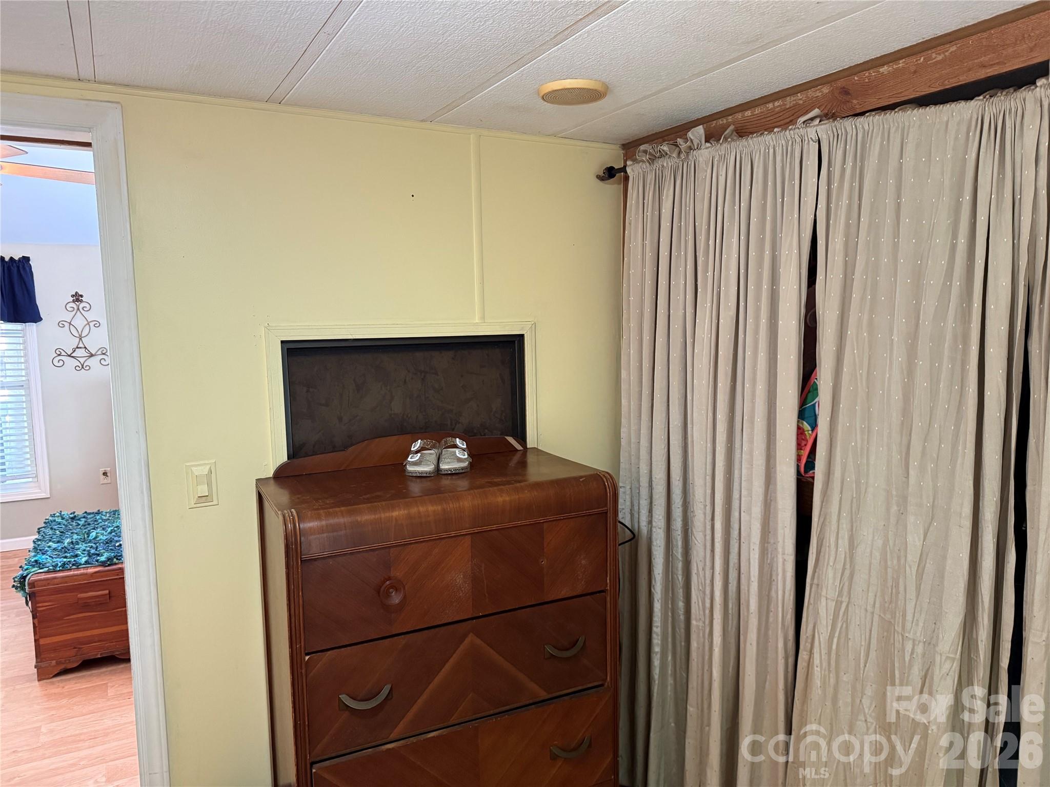 Twin Harbor - Residential