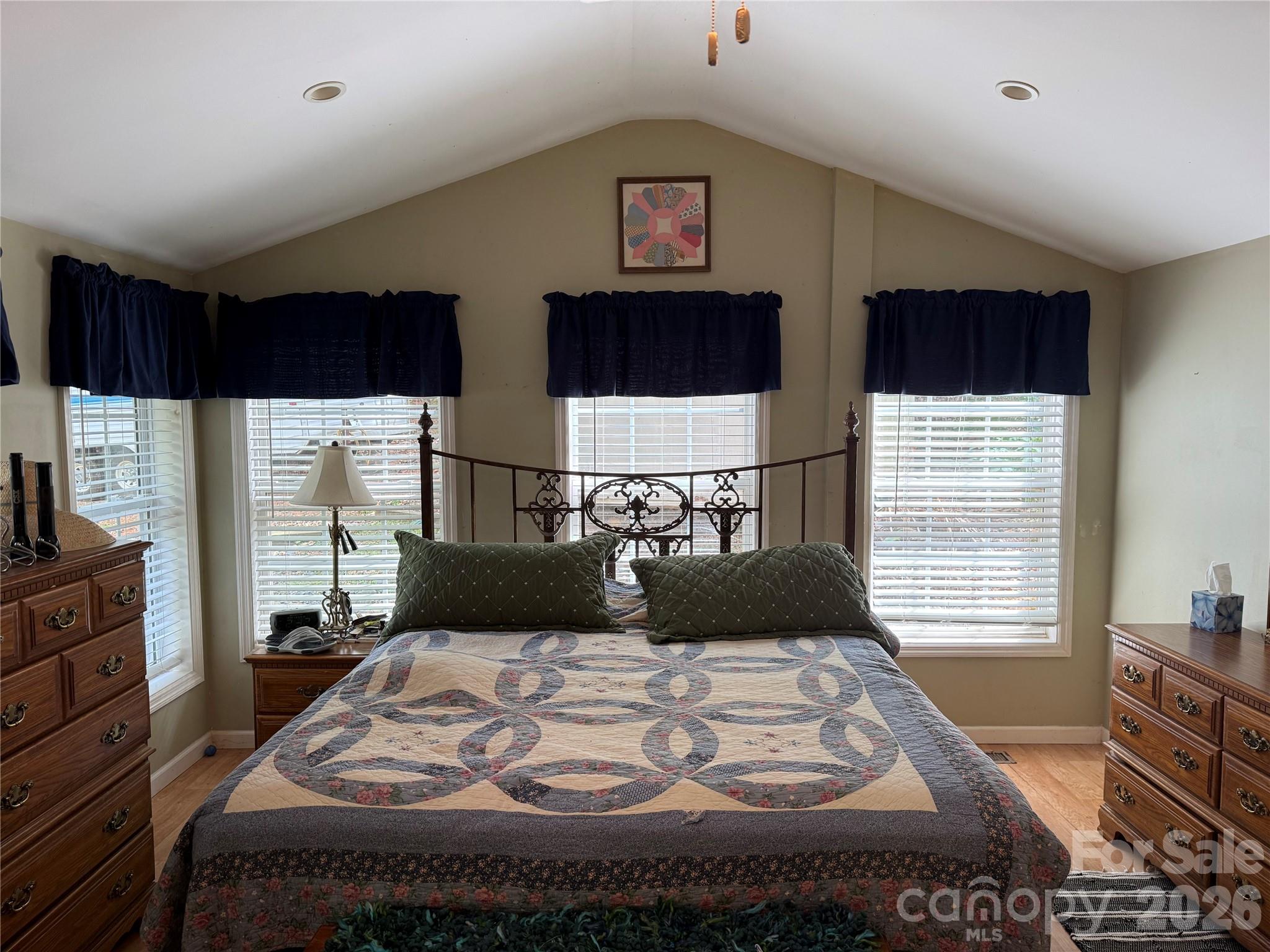 Twin Harbor - Residential