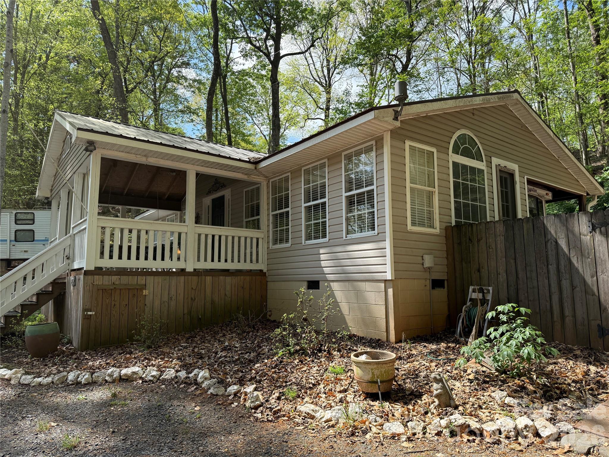 Twin Harbor - Residential