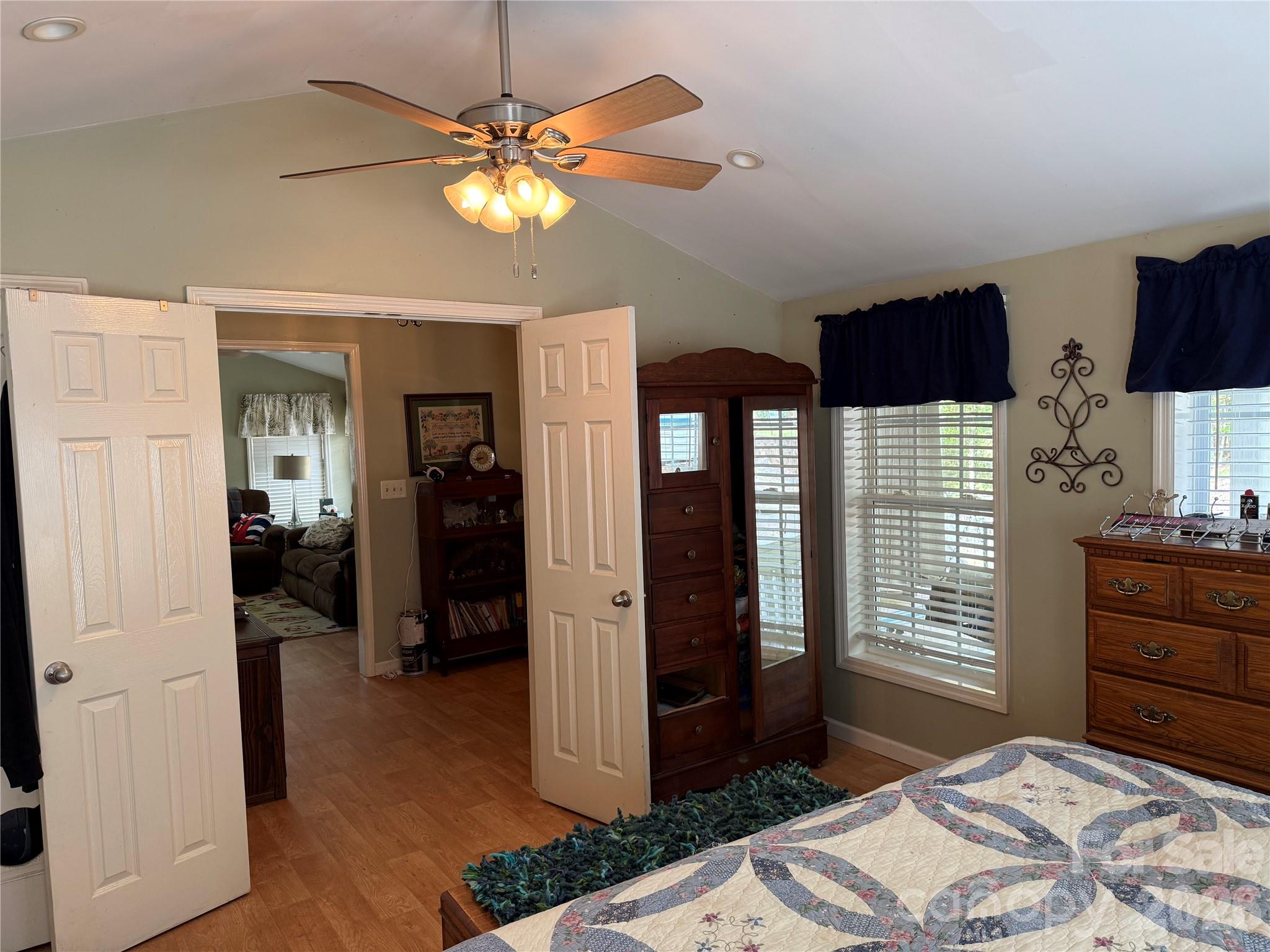 Twin Harbor - Residential