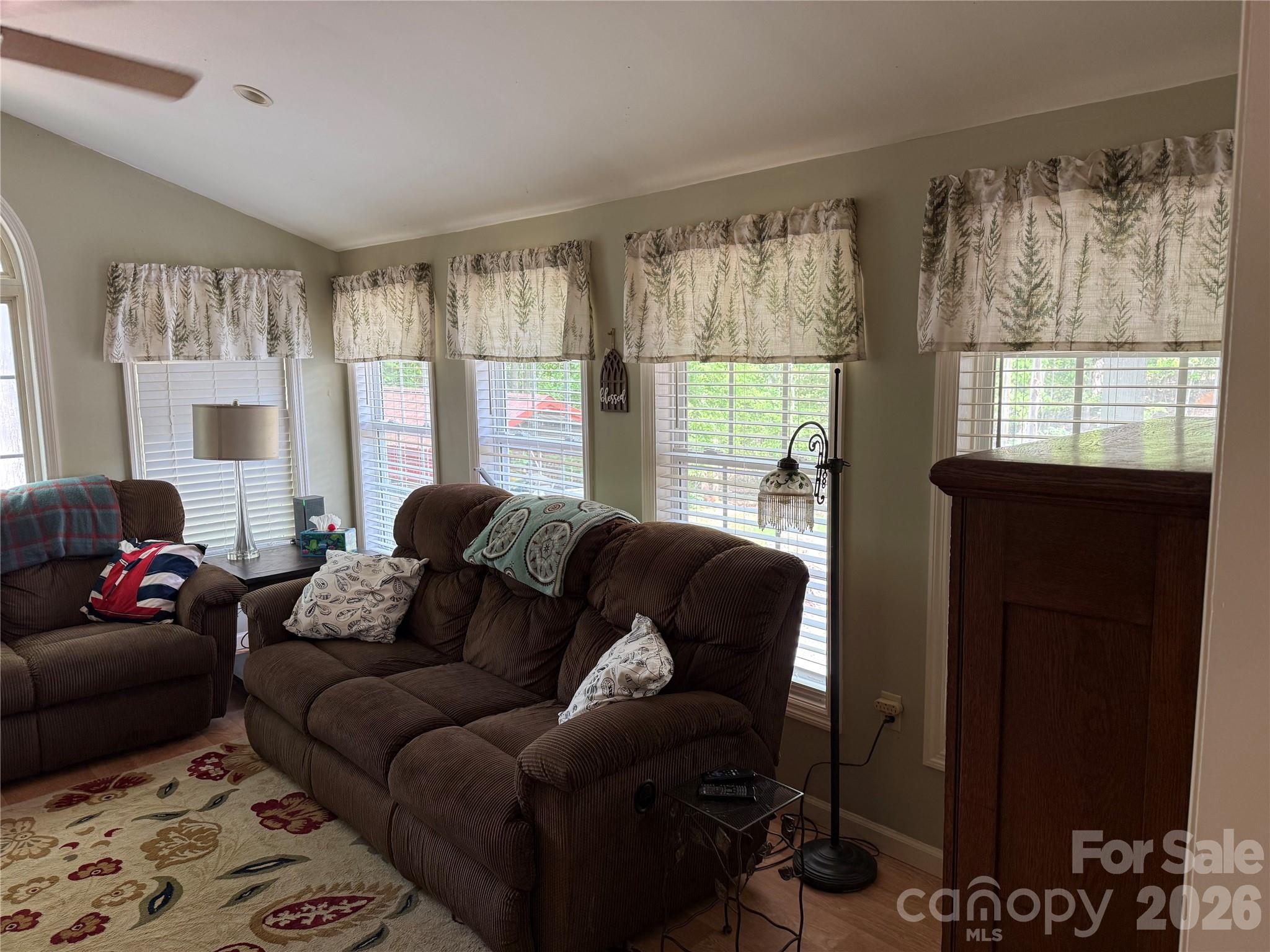 Twin Harbor - Residential