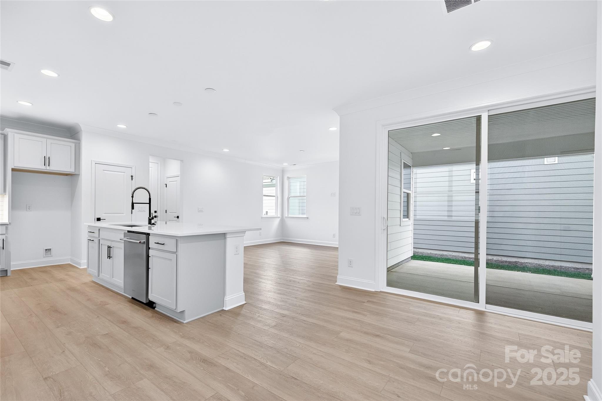 15613 Northcross Drive