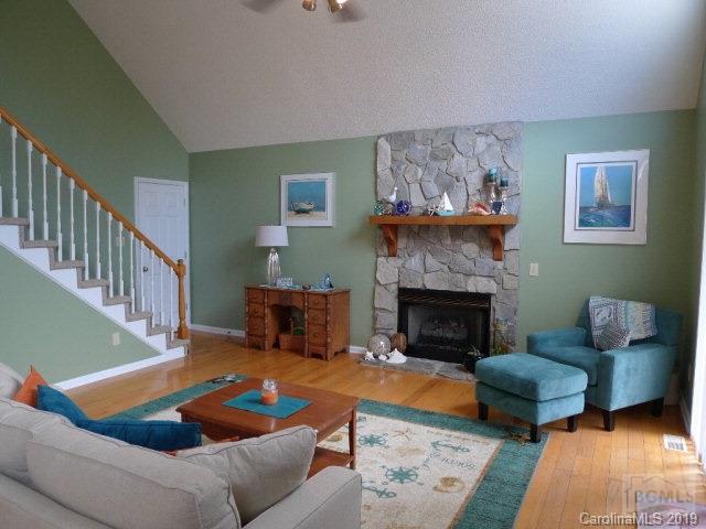 Laurel Point - Residential