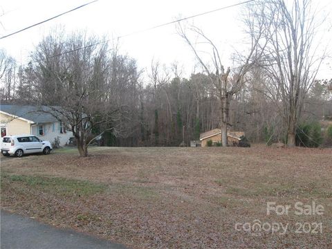 3142 CHARLOTTE Highway Mooresville NC 28117