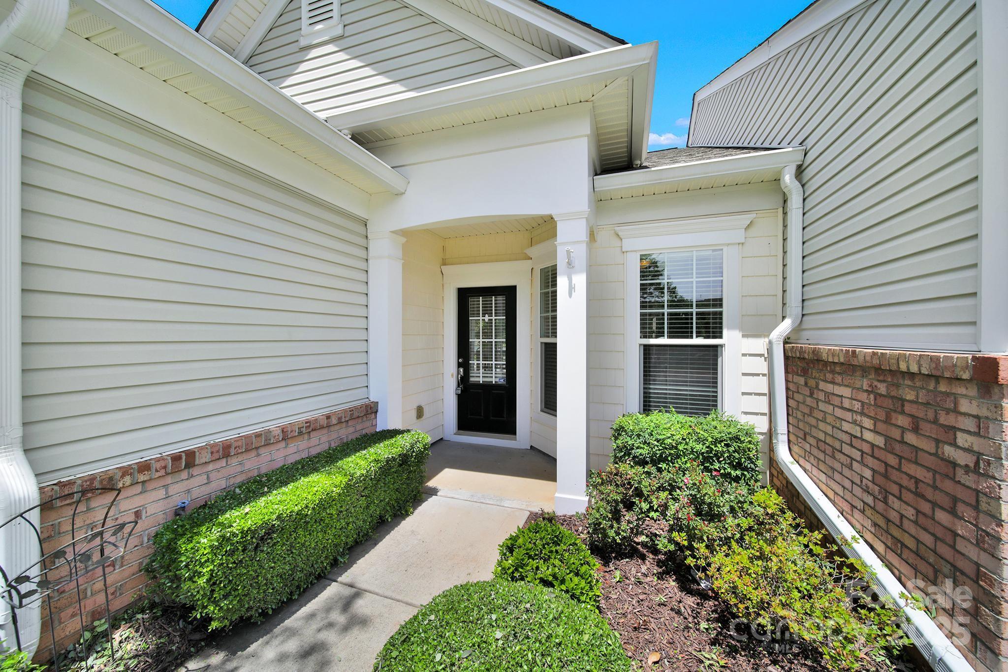 28129 Song Sparrow Lane