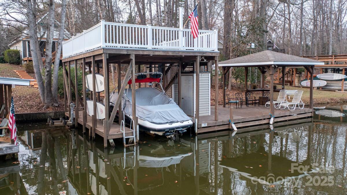 696 Springwood Drive