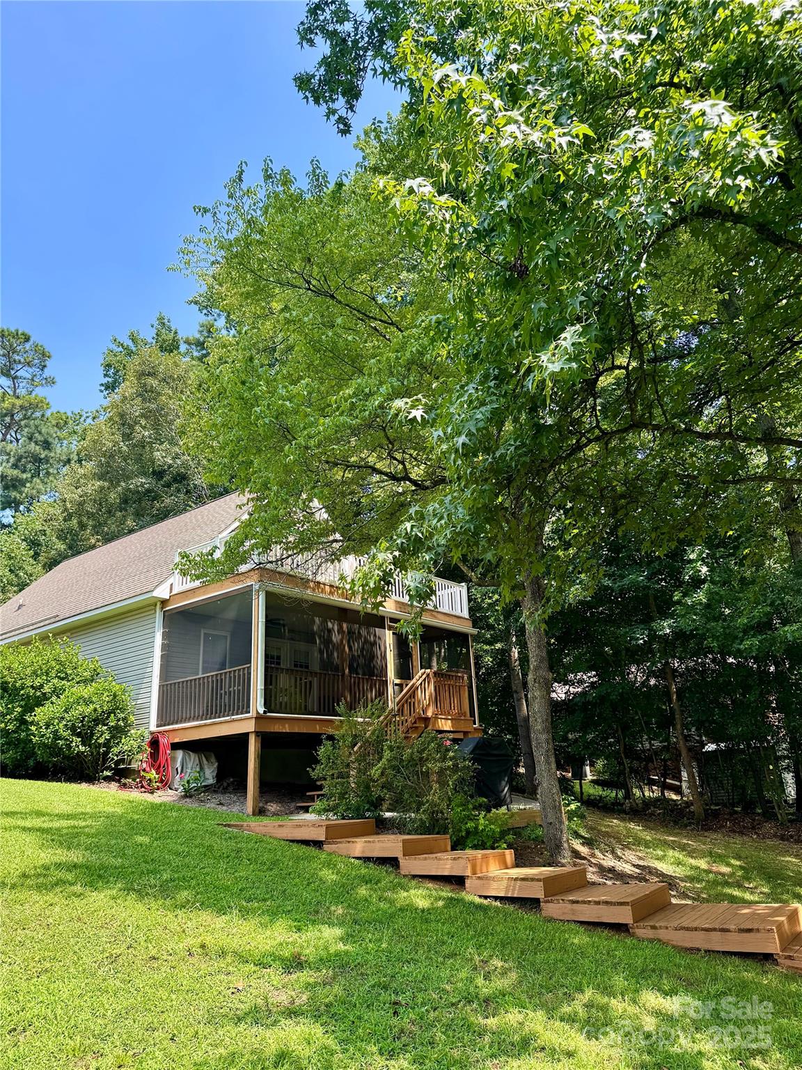 696 Springwood Drive