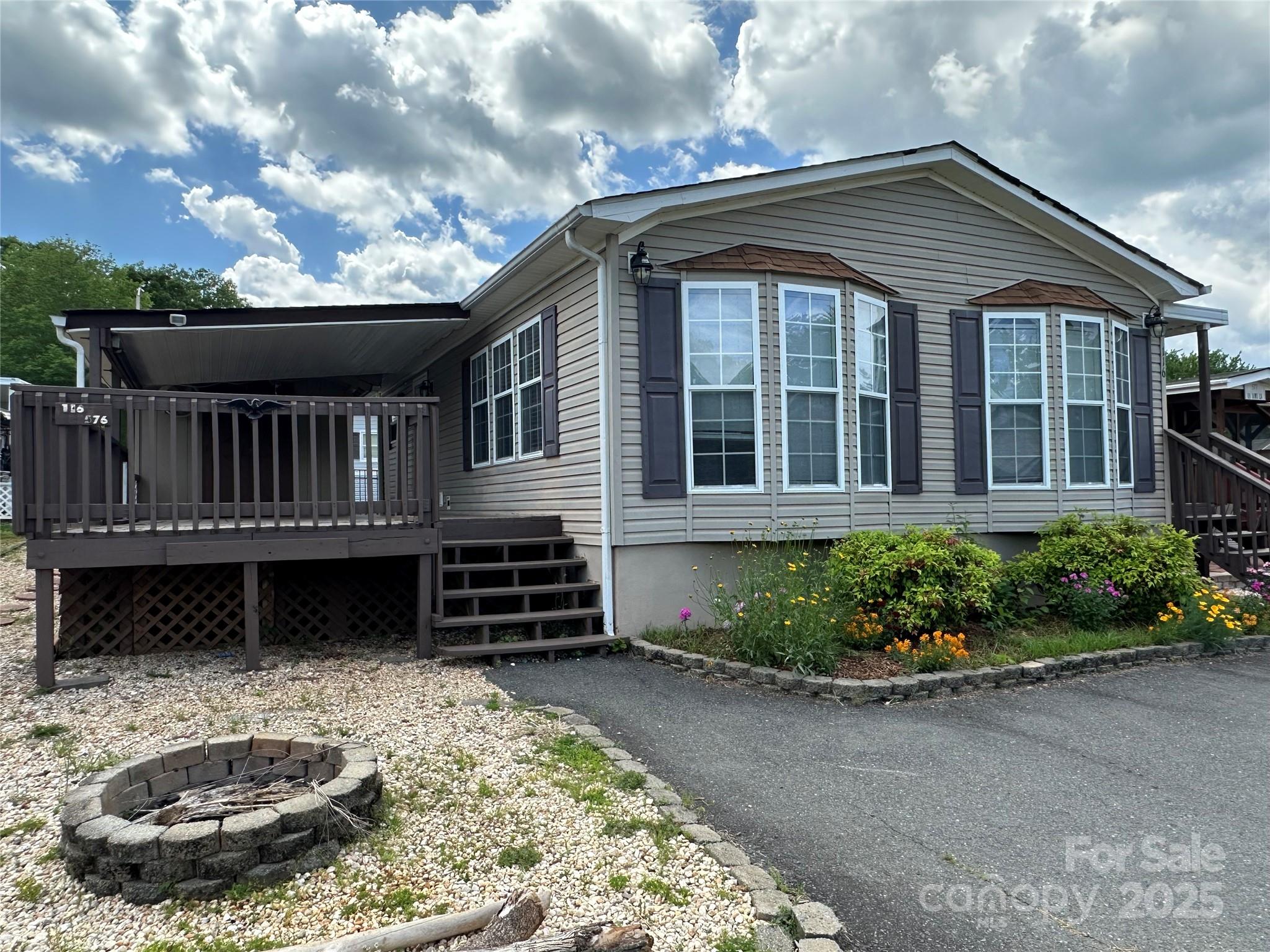 116 Dove Lane