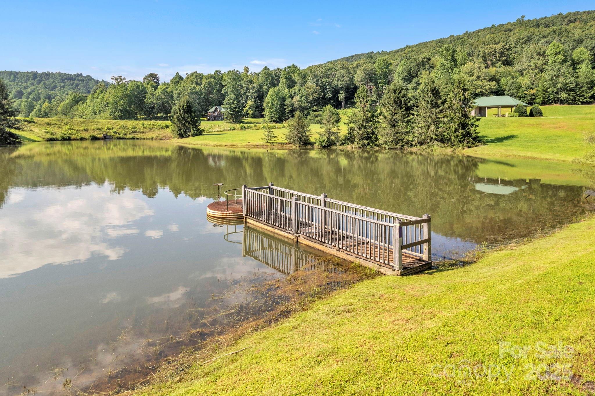 White Oak Mountain - Land