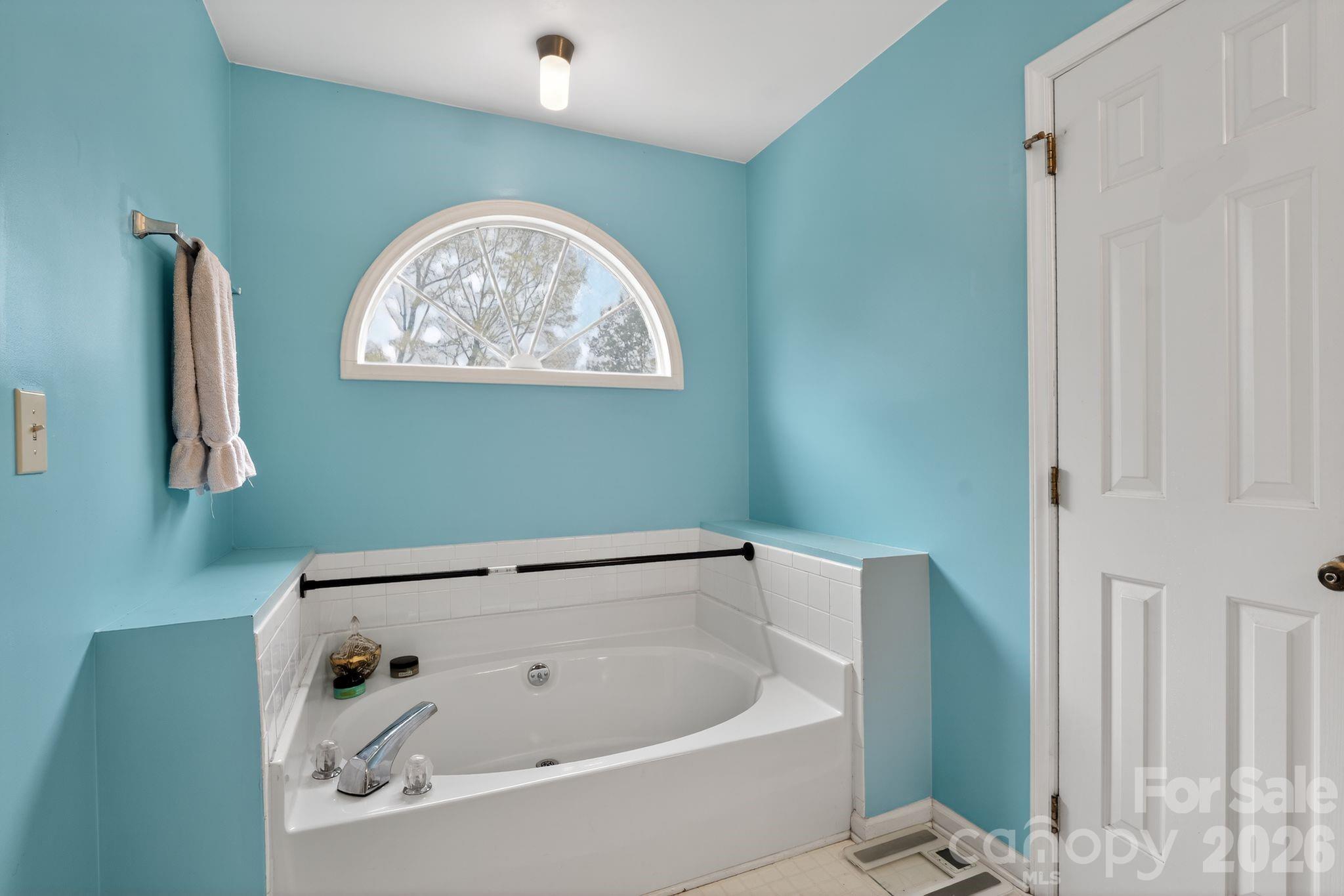 Davis Lake - Residential