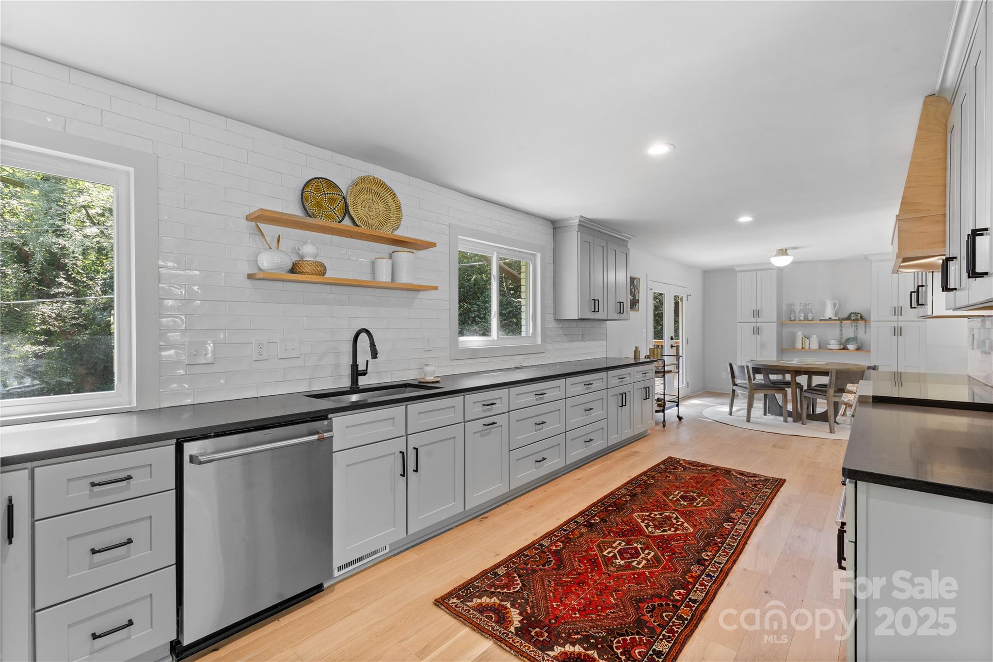 1408 Burtonwood Circle