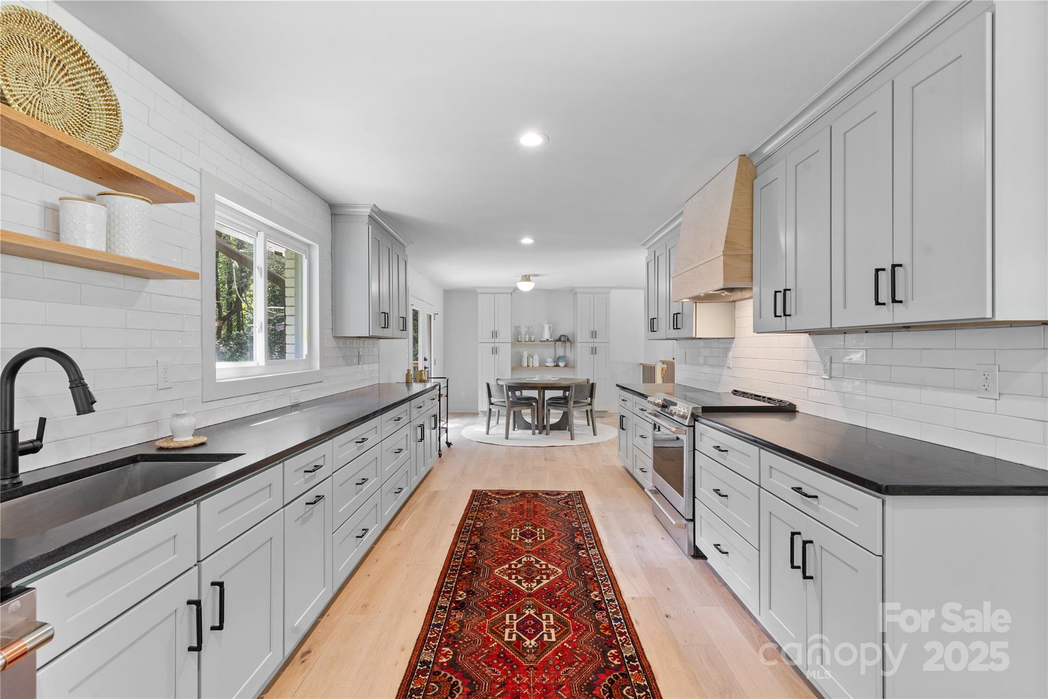 1408 Burtonwood Circle