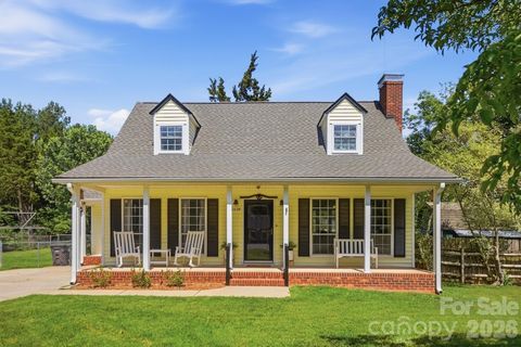 Photo of 2634 Cherokee Court, Gastonia, NC 28056 (MLS # 4393898)