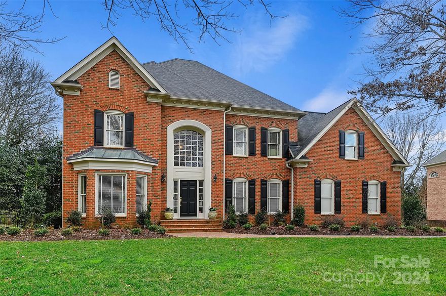 STATELY CUSTOM - PIPER GLEN- Dramatic 2 Story Foyer offers Charming  Living Room/Home Office & Generous Formal Dining. Expansive Great Room has Masonry Fireplace & Opens to Sun-Filled Breakfast--Chef's Kitchen offers Commerical Stainless Steel Gas Cooktop, Subzero Refrigerator, Center Island & Breakfast Bar. Expansive  & UPDATED DECK  Overlooks Amazing Fenced Yard Complete With Putting Green & Fire Pit. Primary Suite has Large Custom Walk-in Closet & NEW Vaulted MASTER BATH! Generous Secondary Bedrooms w/UPDATED BATHS! Bonus has convenient Rear Staircase & Great Storage, Oversized Garage w/Great Workshop & Storage! This Amazing Home has been Lovingly Maintained. With Easy Access to Piper Glen Country Club, Piper Glen Shops, Trader Joes, McAlpine Creek Greenway, Stonescrest's Shops & Restaurants & I485 & MORE --DON'T WAIT-- WELCOME HOME!