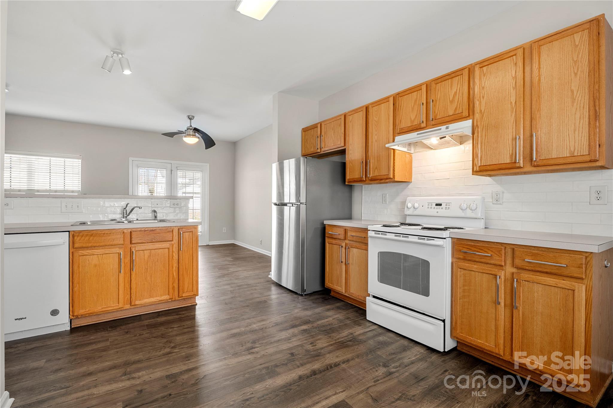 Alexander Chase - Residential