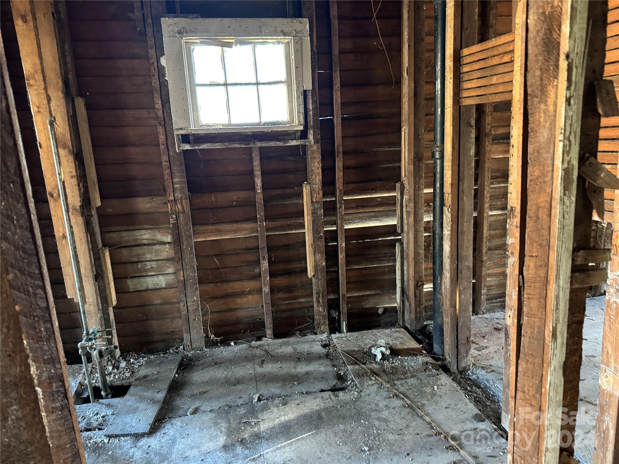 Unknown - Residential