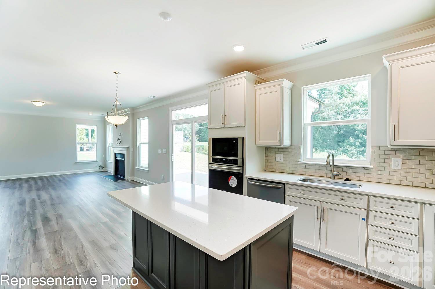 13820 Yadkin River Drive