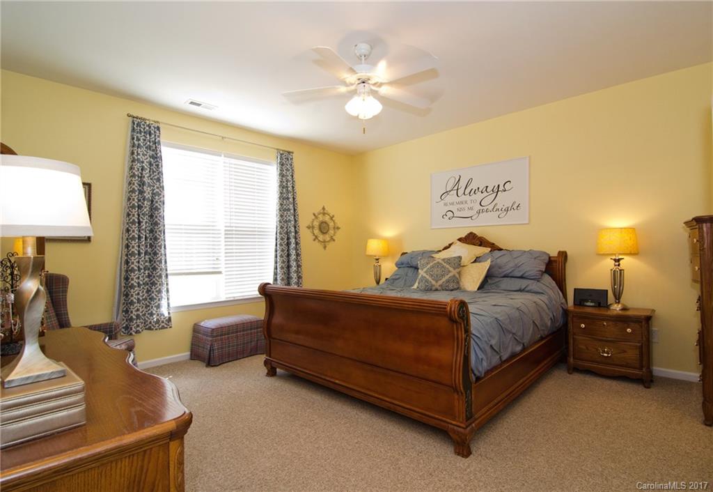 Autumn Cove At Lake Wylie - Residential